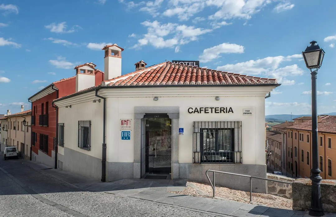 Hotel Puerta de la Santa-1