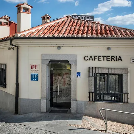Hotel Puerta de la Santa-3